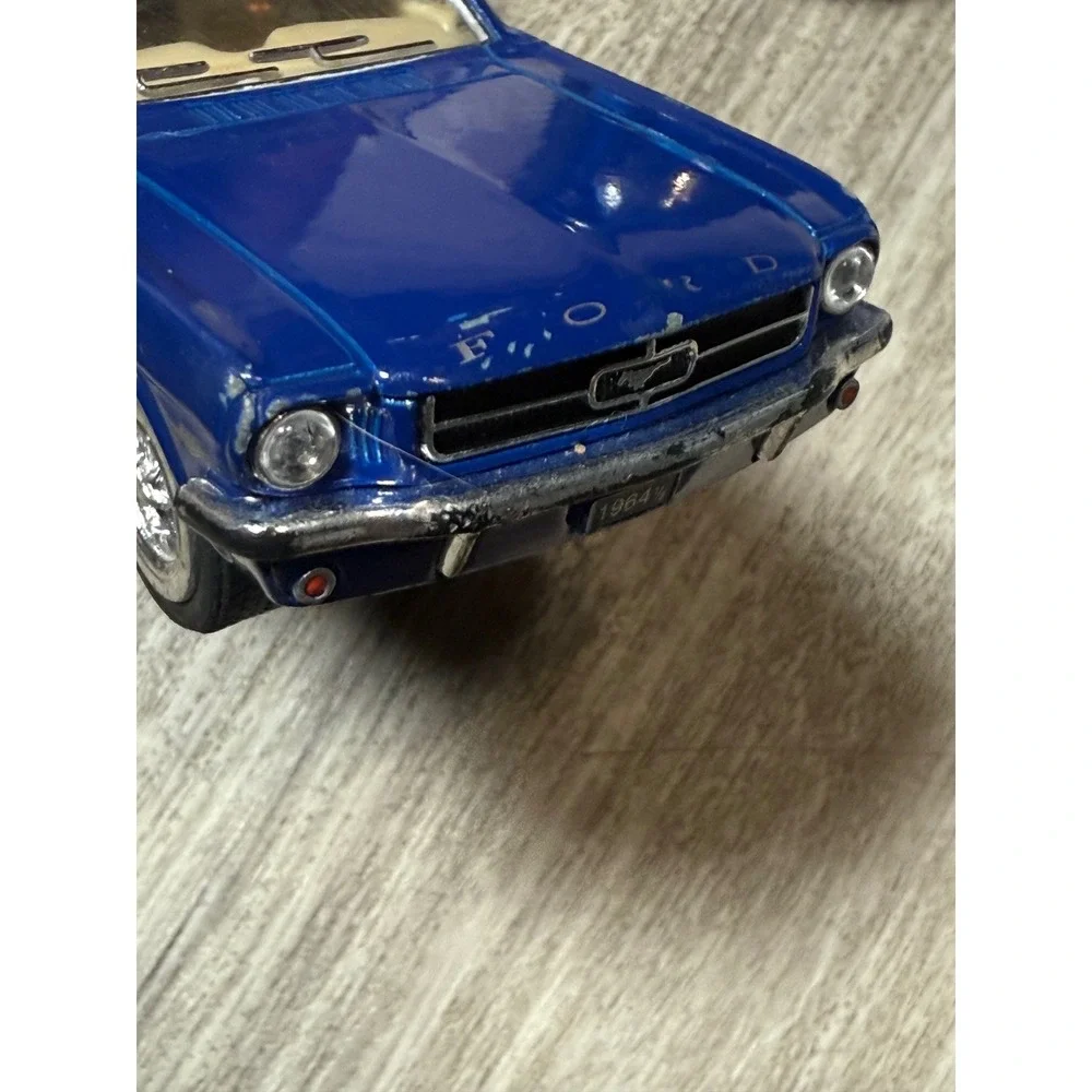 Kinsmart Diecast Cars Mercedes-AMG GT‎ & 1964 Ford Mustang 1:36 & 1:38